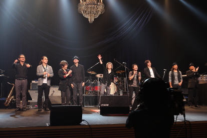 ���쌳�t 30���N�A�j�o�[�T���[�E�c�A�[ �����t�@�C�i��