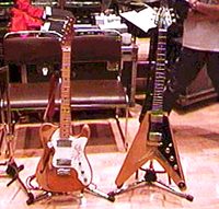 FENDER TELECASTER THINLINE & GIBSON FLYING V
